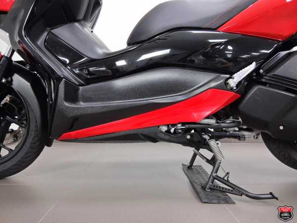 Foto Miniatura Yamaha XMAX ABS 2024