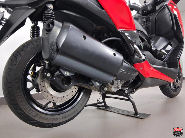 Foto Miniatura Yamaha XMAX ABS 2024