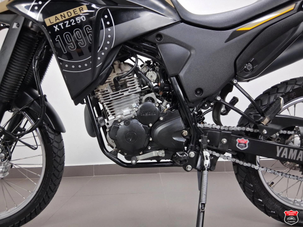 Foto Miniatura Yamaha XTZ 250 LANDER 2023