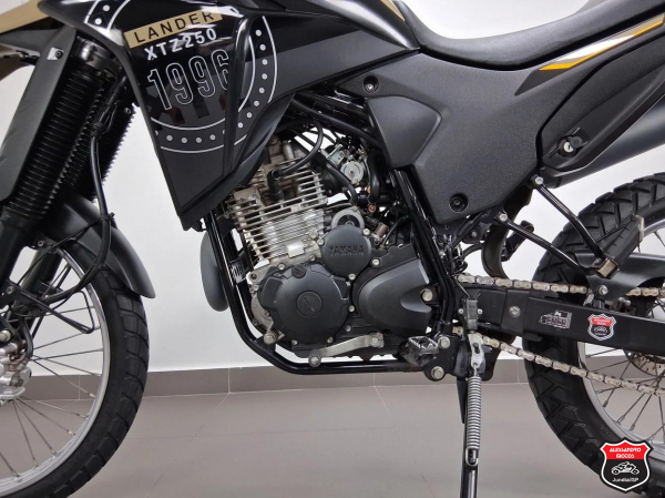 Foto Miniatura Yamaha XTZ 250 LANDER 2023