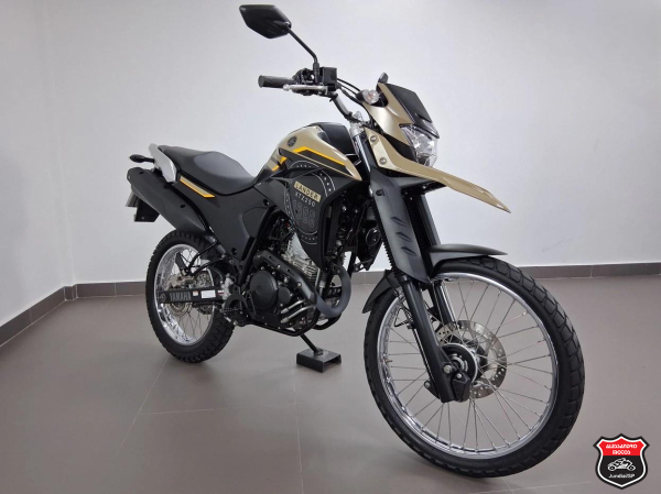 Foto Miniatura Yamaha XTZ 250 LANDER 2023