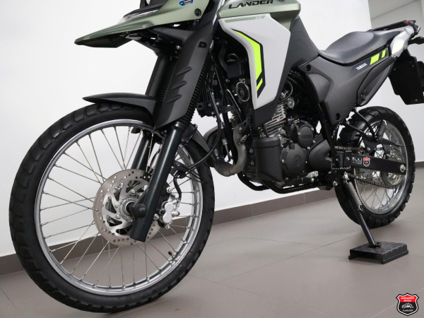 Foto Miniatura Yamaha XTZ 250 LANDER CONNECTED 2025