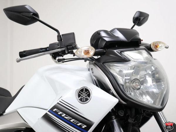 Foto Miniatura Yamaha YS 250 FAZER 2015