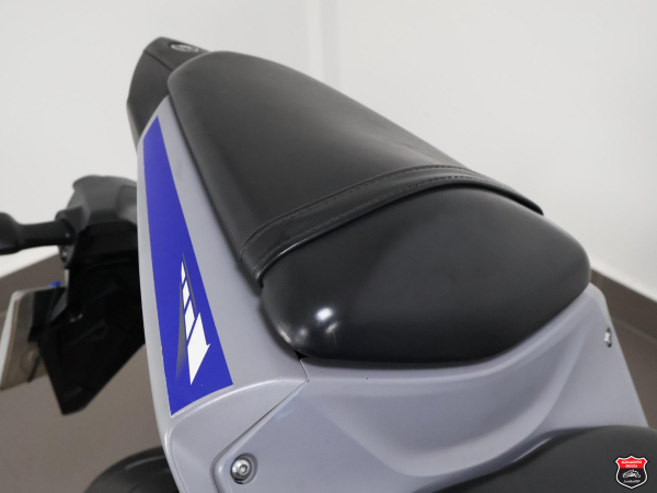 Foto Miniatura Yamaha YZF R3 ABS 2022