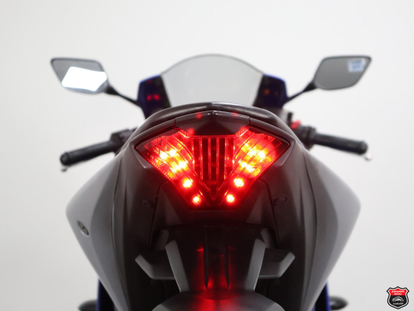 Foto Miniatura Yamaha YZF R3 ABS 2022